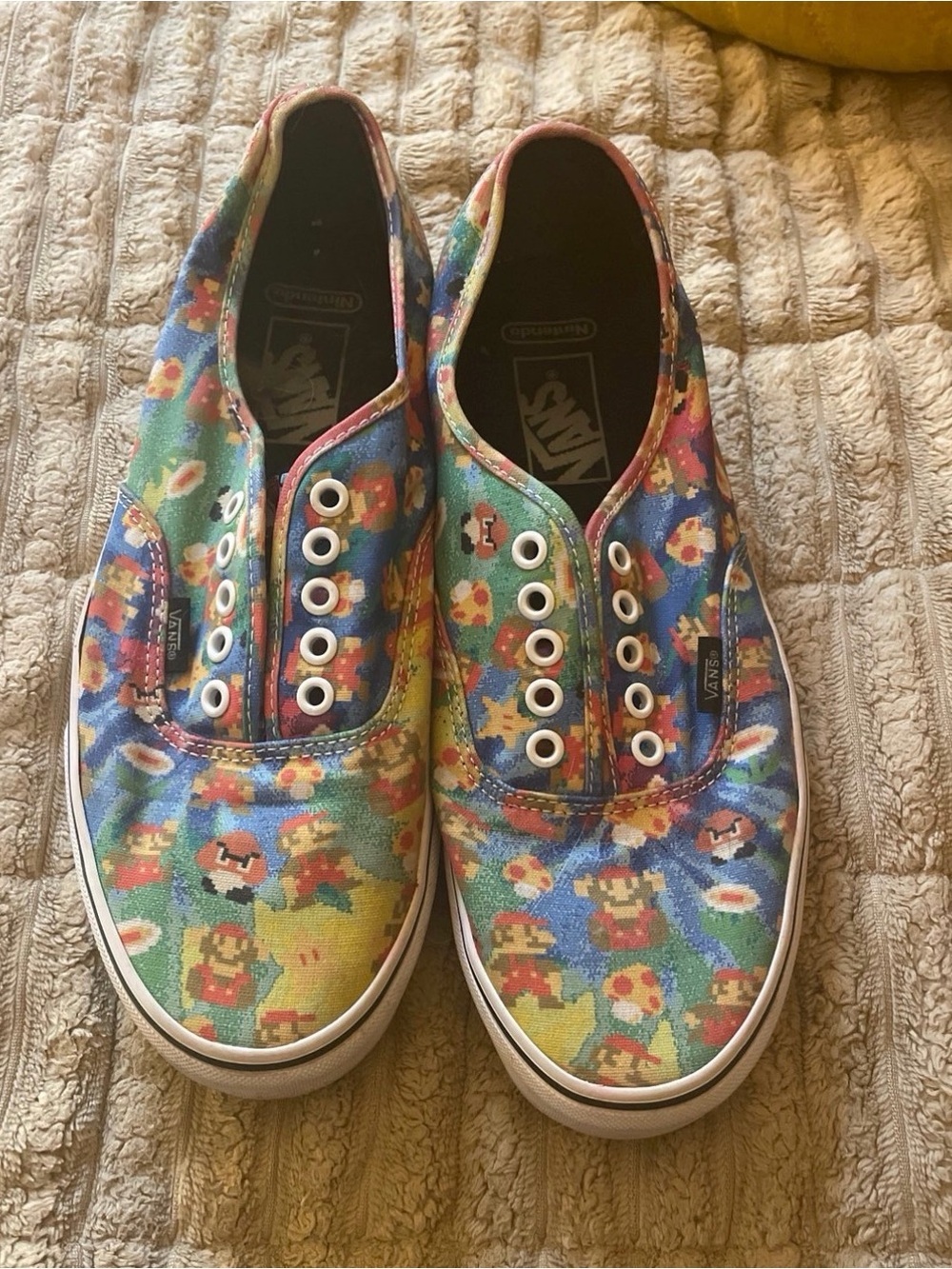 Vans x Nintendo Super Mario Bros Authentic Sneakers Men’s 9 Women’s 10.5